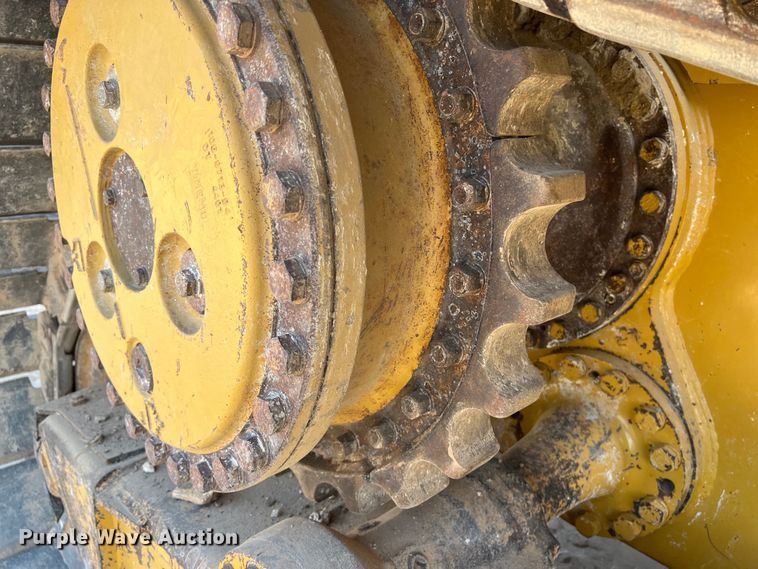 image for item DO2466 2017 Caterpillar D6N LGP dozer
