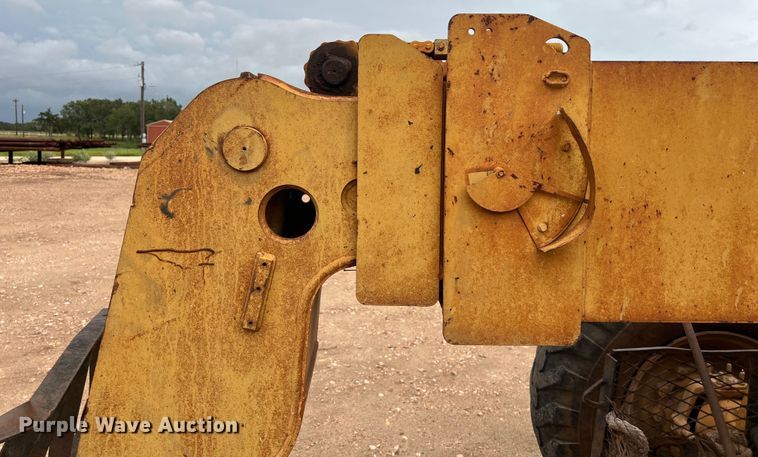 image for item DO2468 2003 Caterpillar TH460B telehandler