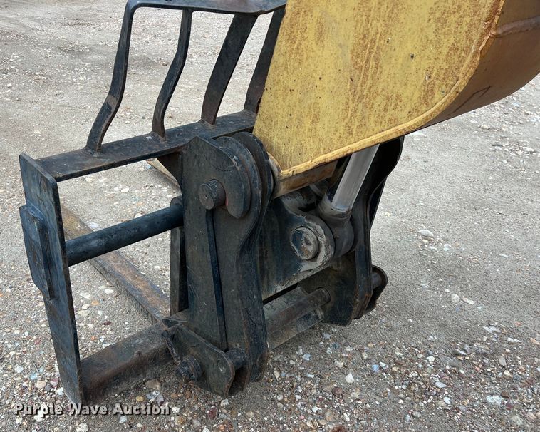 image for item DO2468 2003 Caterpillar TH460B telehandler