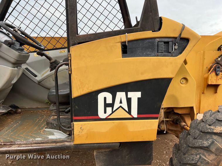 image for item DO2468 2003 Caterpillar TH460B telehandler