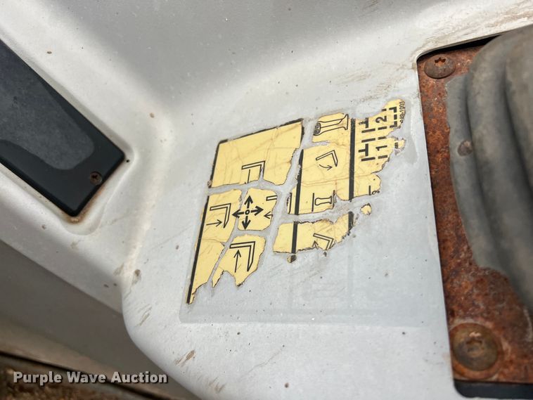 image for item DO2468 2003 Caterpillar TH460B telehandler