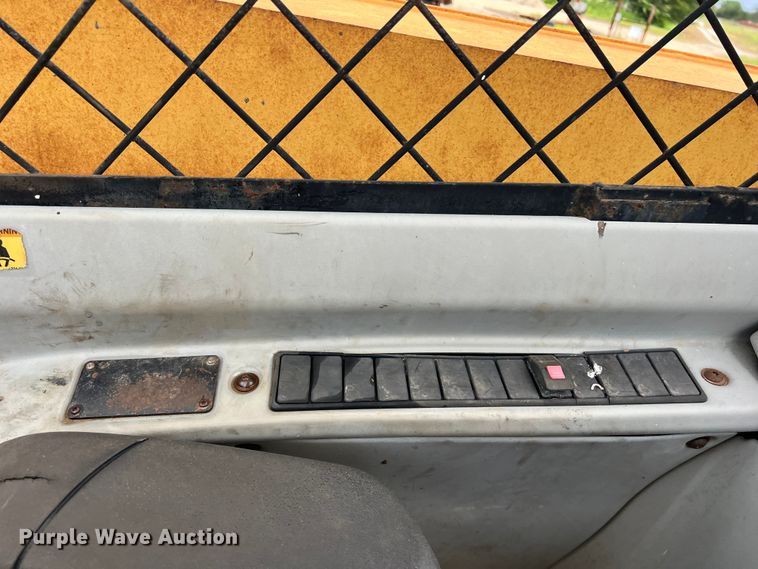 image for item DO2468 2003 Caterpillar TH460B telehandler