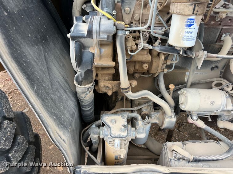 image for item DO2468 2003 Caterpillar TH460B telehandler