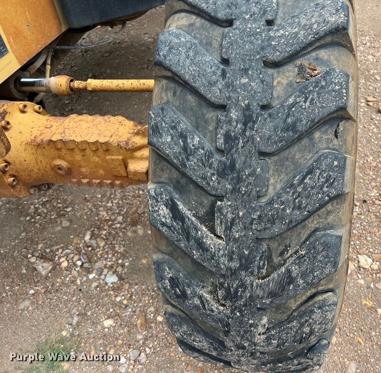 image for item DO2468 2003 Caterpillar TH460B telehandler