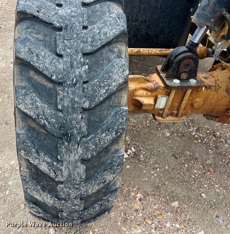 image for item DO2468 2003 Caterpillar TH460B telehandler