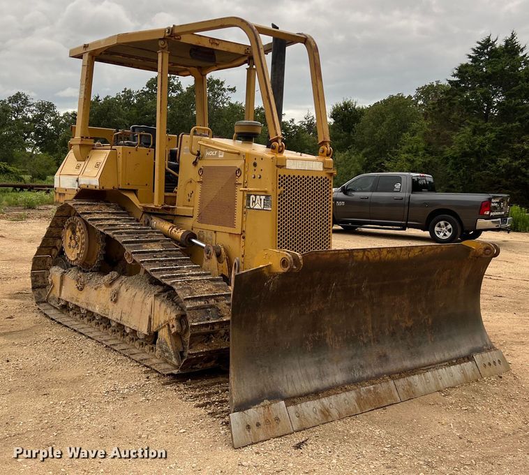 image for item DO2469 1996 Caterpillar D4H XL dozer