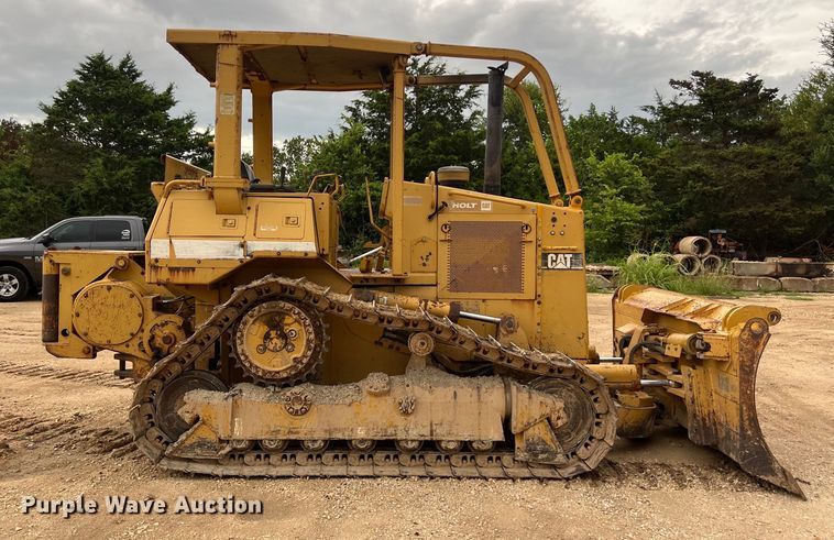 image for item DO2469 1996 Caterpillar D4H XL dozer