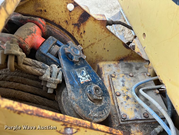 image for item DO2469 1996 Caterpillar D4H XL dozer