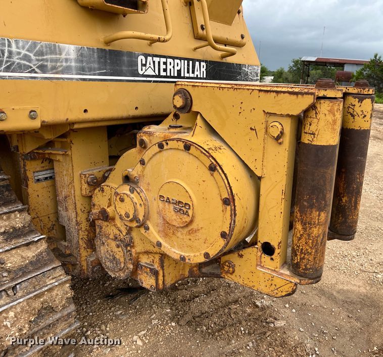 image for item DO2469 1996 Caterpillar D4H XL dozer
