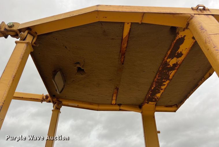 image for item DO2469 1996 Caterpillar D4H XL dozer