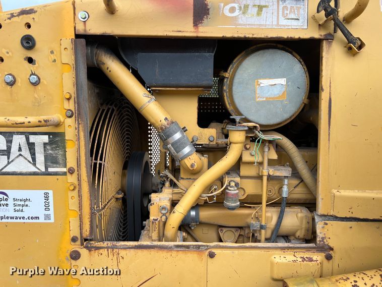 image for item DO2469 1996 Caterpillar D4H XL dozer