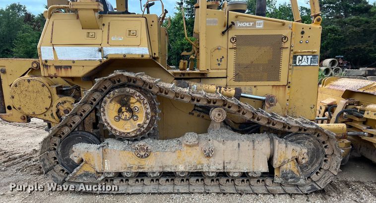 image for item DO2469 1996 Caterpillar D4H XL dozer