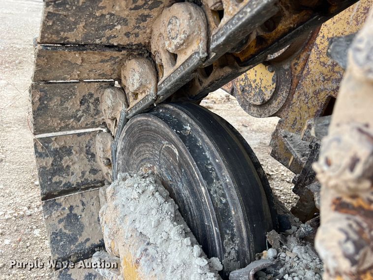 image for item DO2469 1996 Caterpillar D4H XL dozer