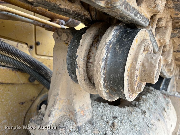 image for item DO2469 1996 Caterpillar D4H XL dozer