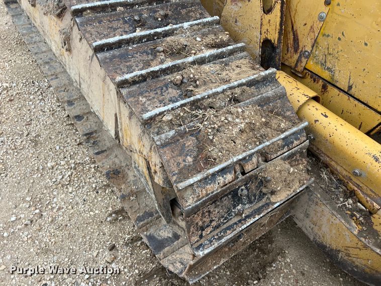 image for item DO2469 1996 Caterpillar D4H XL dozer