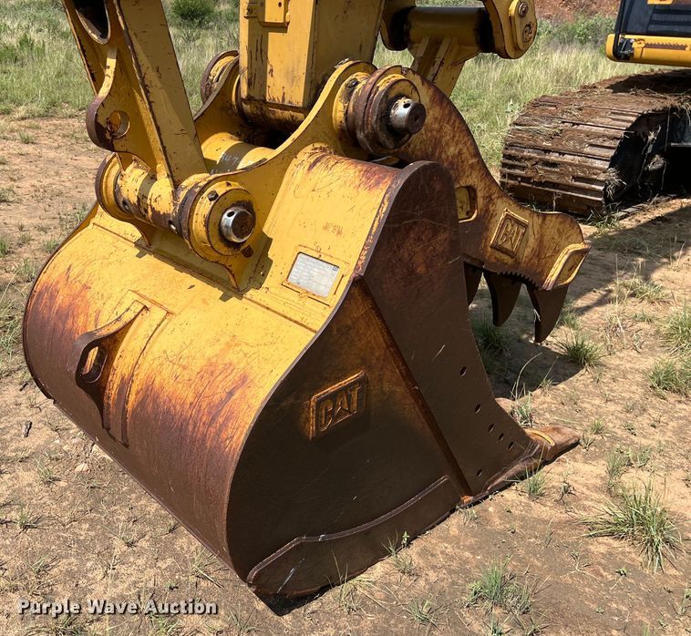 image for item DO2482 2014 Caterpillar 320E LRR excavator