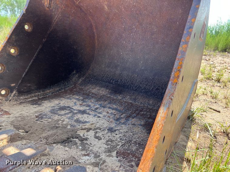 image for item DO2482 2014 Caterpillar 320E LRR excavator