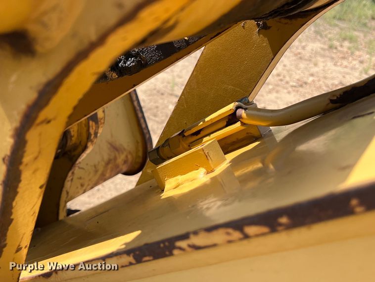 image for item DO2482 2014 Caterpillar 320E LRR excavator