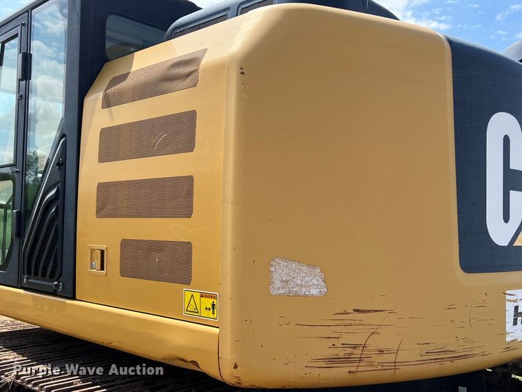 image for item DO2482 2014 Caterpillar 320E LRR excavator