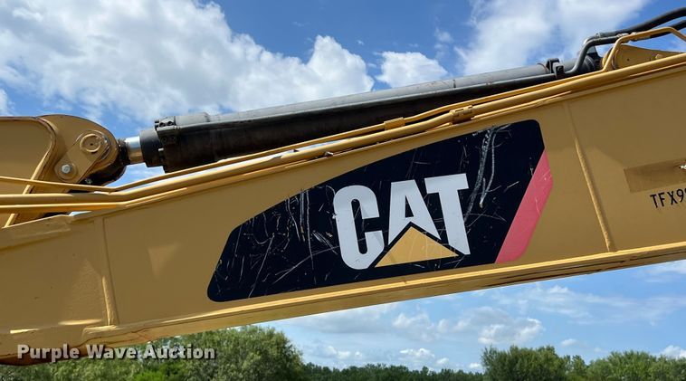 image for item DO2482 2014 Caterpillar 320E LRR excavator
