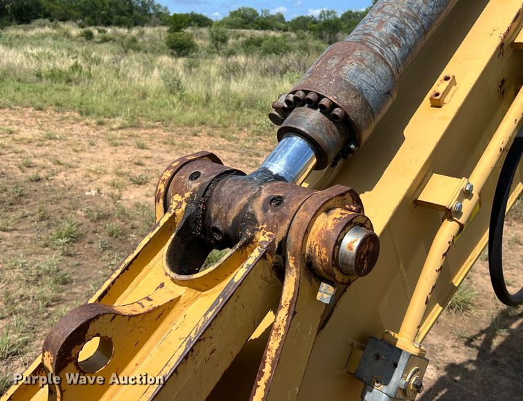 image for item DO2482 2014 Caterpillar 320E LRR excavator