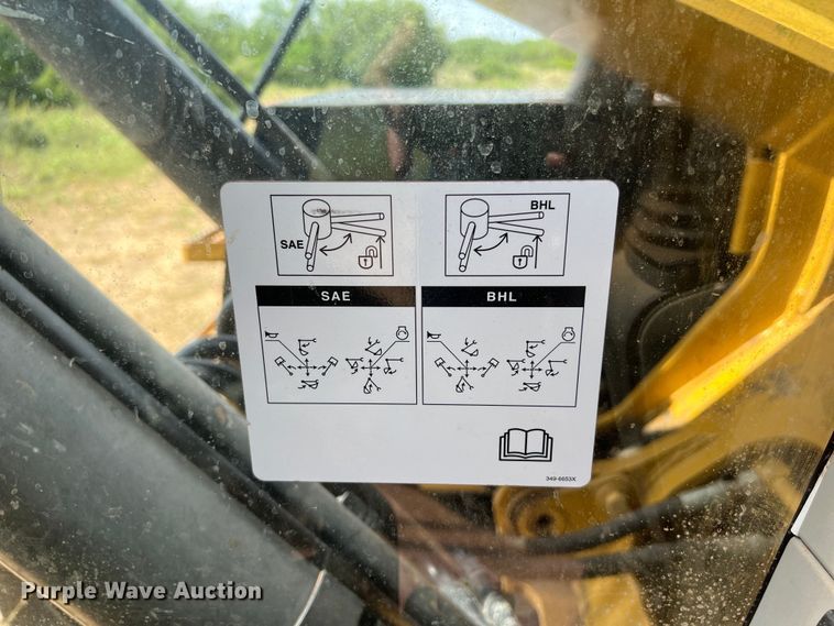 image for item DO2482 2014 Caterpillar 320E LRR excavator