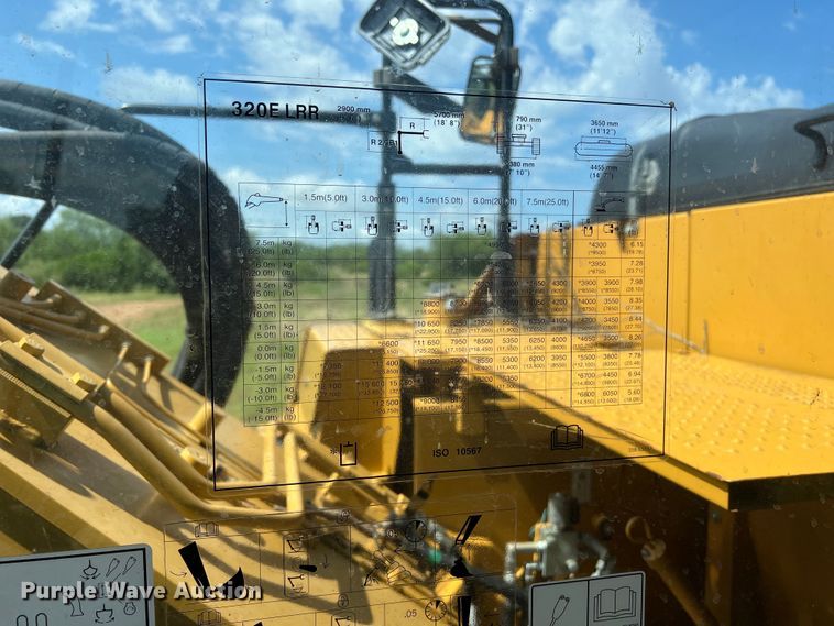 image for item DO2482 2014 Caterpillar 320E LRR excavator