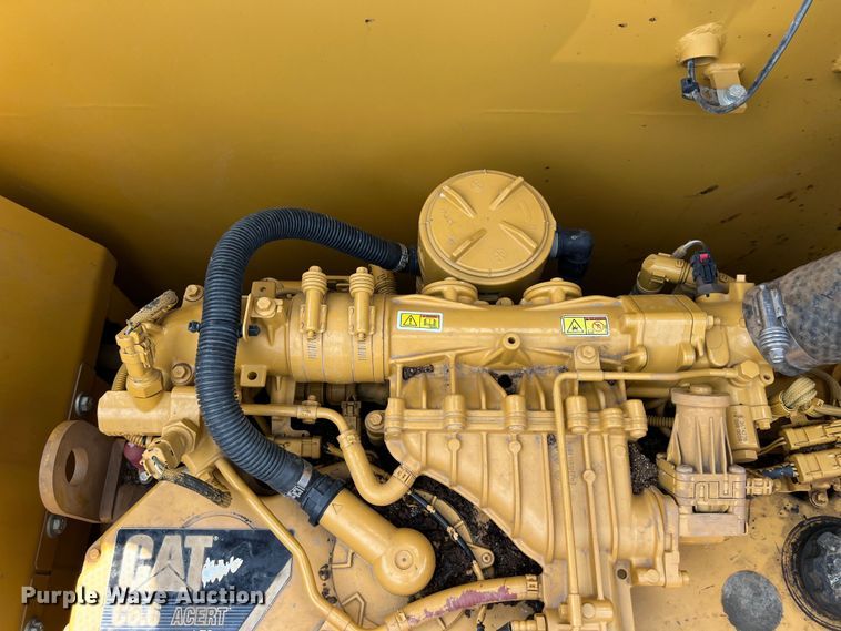 image for item DO2482 2014 Caterpillar 320E LRR excavator