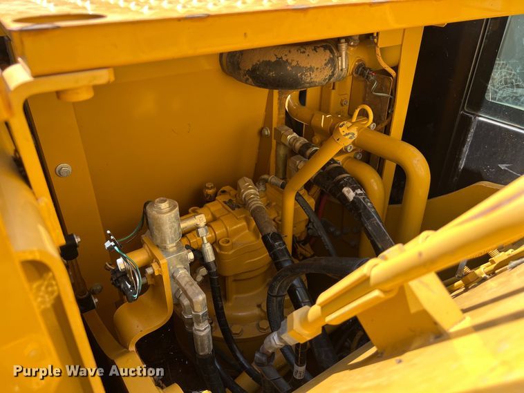 image for item DO2482 2014 Caterpillar 320E LRR excavator