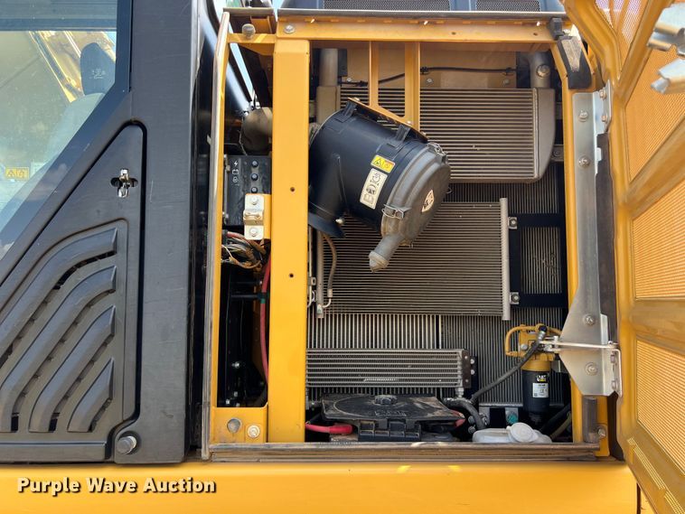 image for item DO2482 2014 Caterpillar 320E LRR excavator