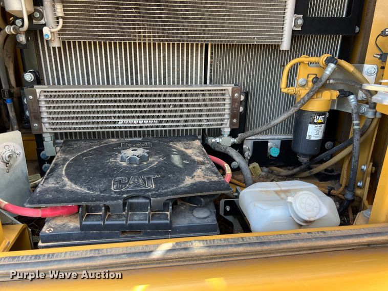 image for item DO2482 2014 Caterpillar 320E LRR excavator