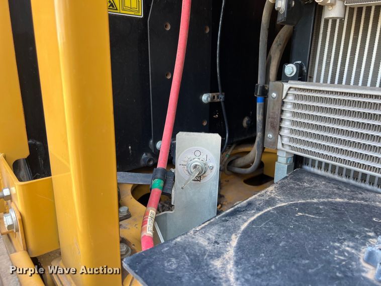 image for item DO2482 2014 Caterpillar 320E LRR excavator