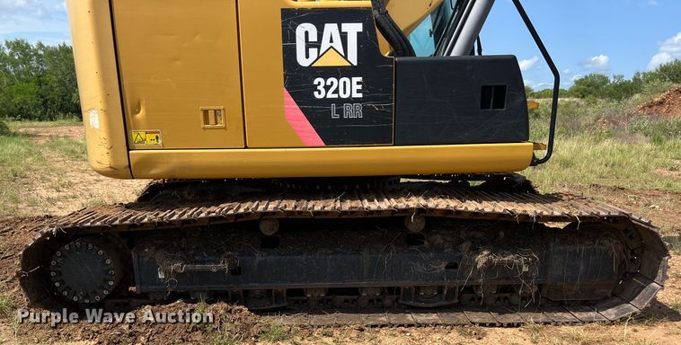 image for item DO2482 2014 Caterpillar 320E LRR excavator