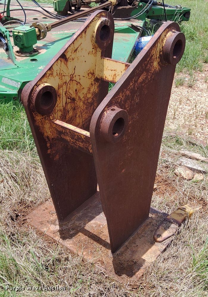 image for item DO2482 2014 Caterpillar 320E LRR excavator