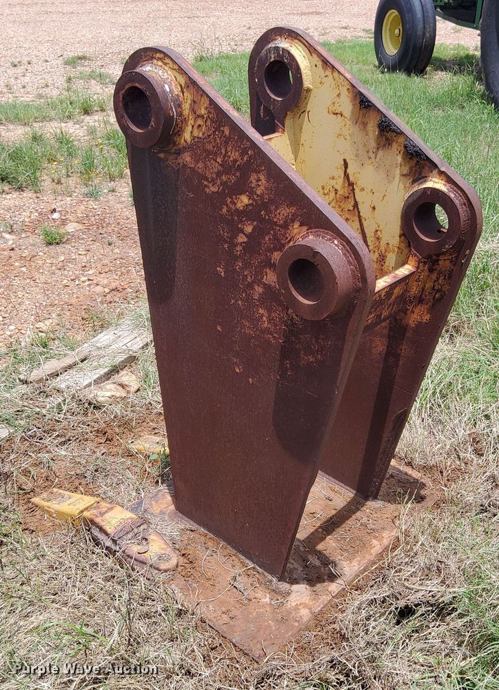 image for item DO2482 2014 Caterpillar 320E LRR excavator