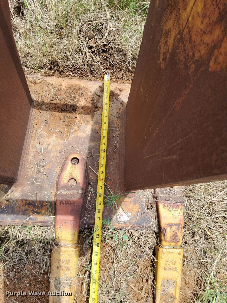 image for item DO2482 2014 Caterpillar 320E LRR excavator