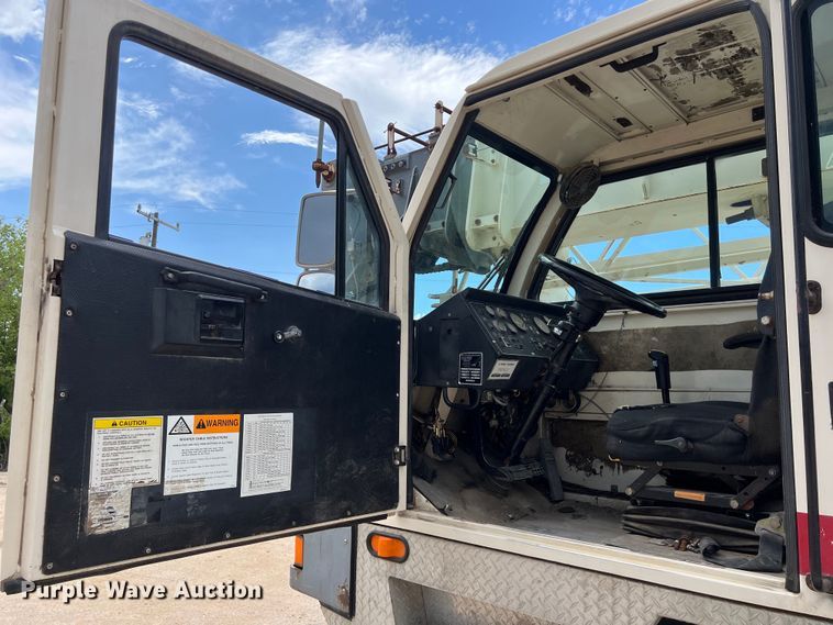 image for item DO2485 2001 Terex T340 crane