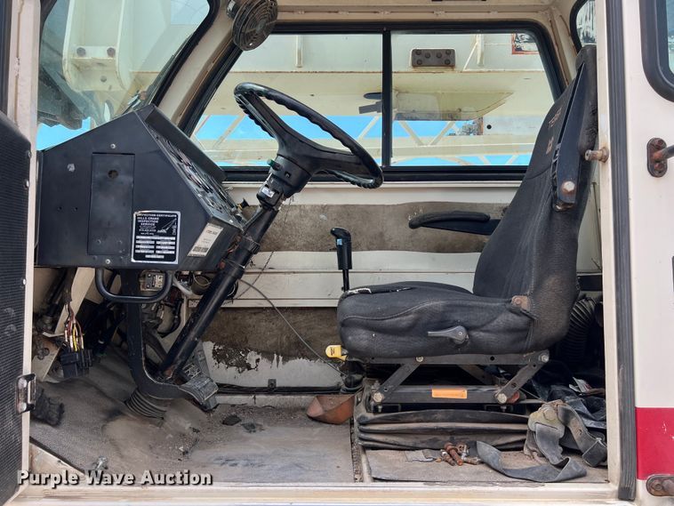 image for item DO2485 2001 Terex T340 crane