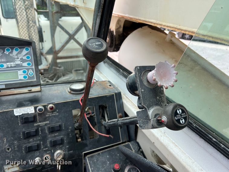 image for item DO2485 2001 Terex T340 crane