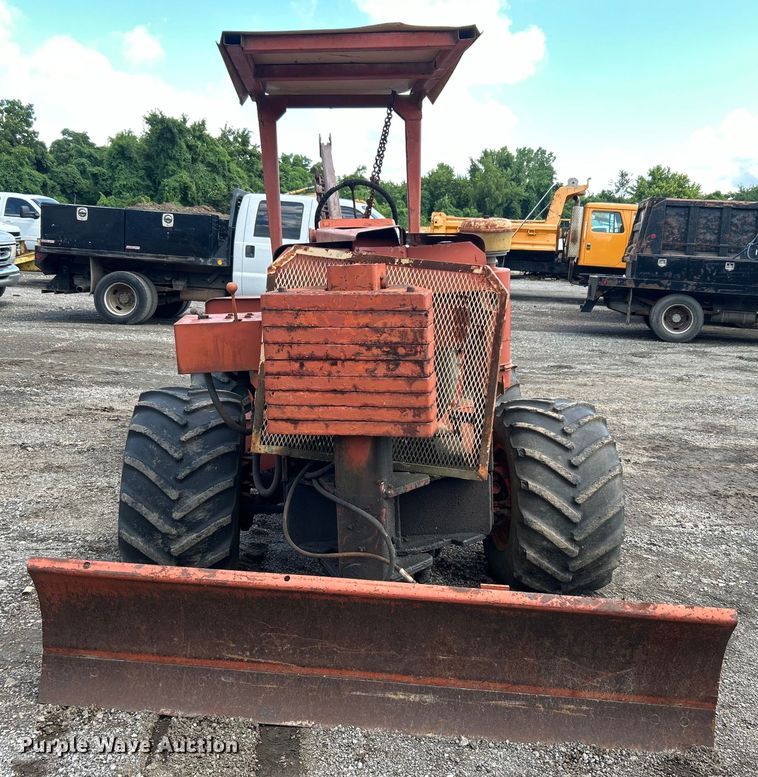 image for item DO6571 Ditch Witch R65 trencher