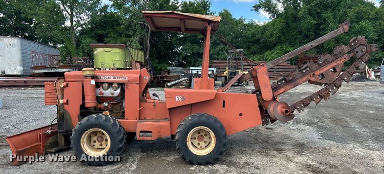 image for item DO6571 Ditch Witch R65 trencher