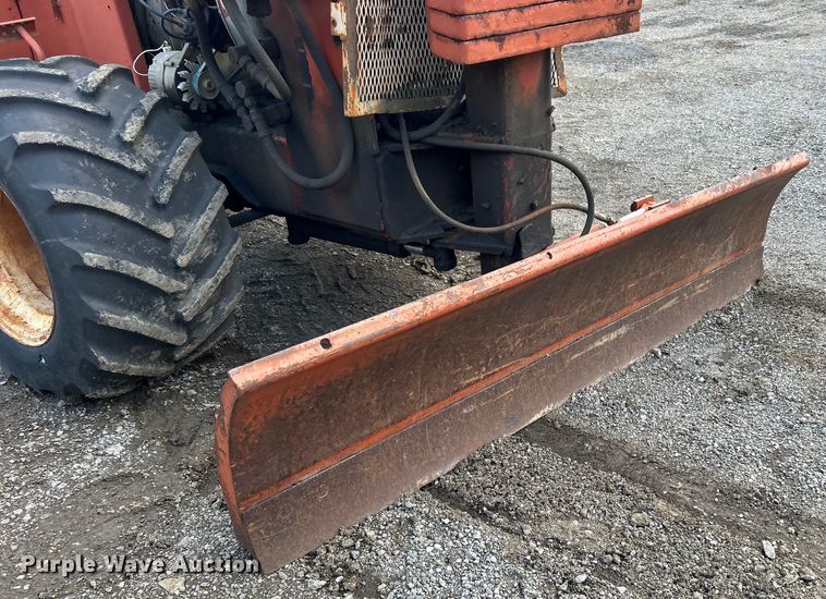 image for item DO6571 Ditch Witch R65 trencher