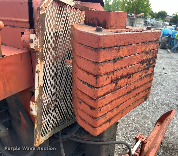 image for item DO6571 Ditch Witch R65 trencher