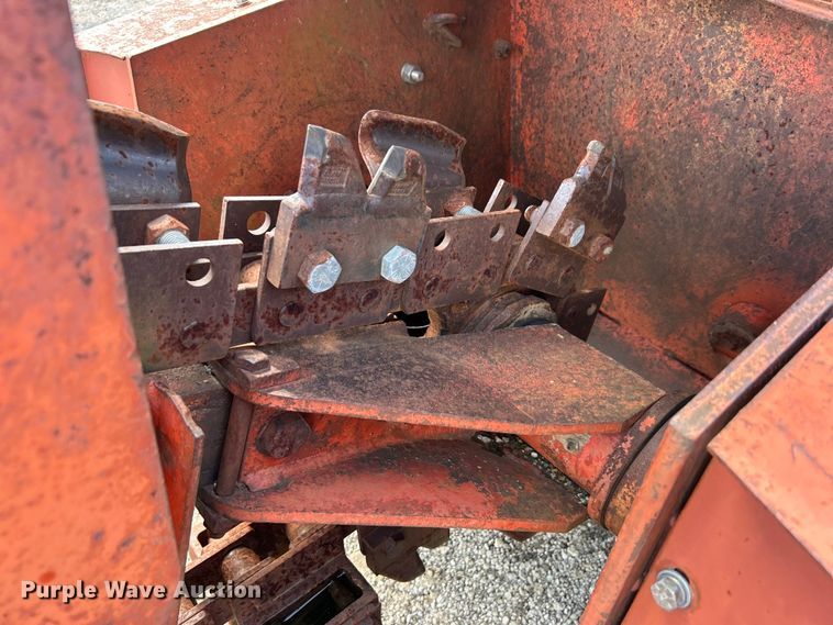 image for item DO6571 Ditch Witch R65 trencher