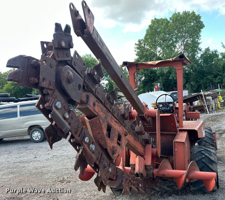 image for item DO6571 Ditch Witch R65 trencher