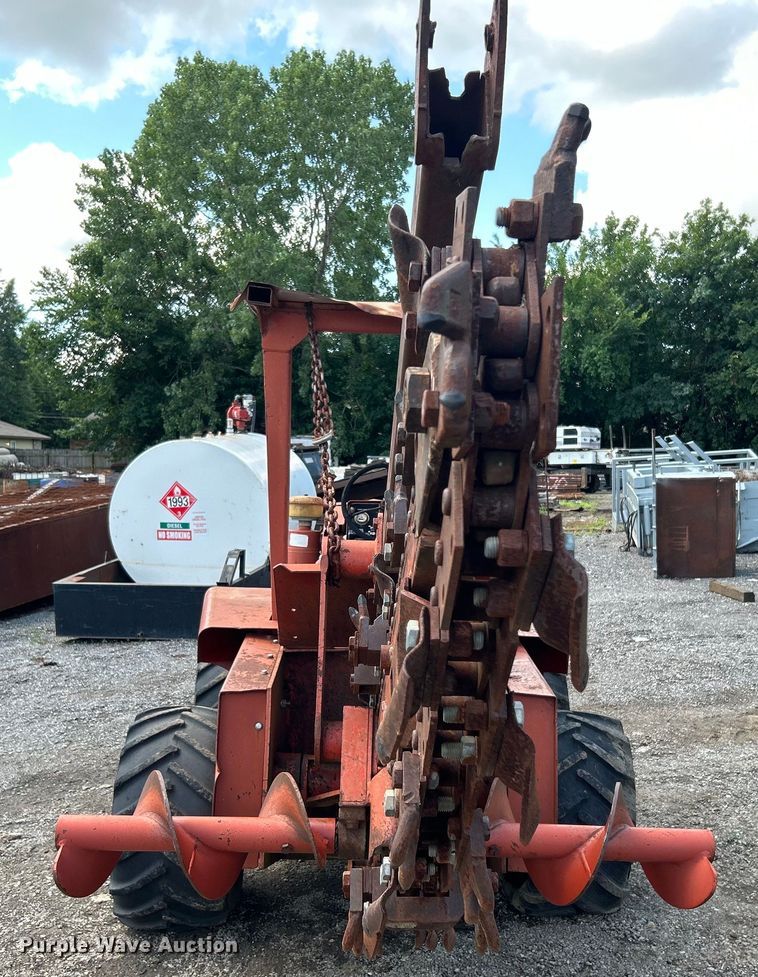 image for item DO6571 Ditch Witch R65 trencher