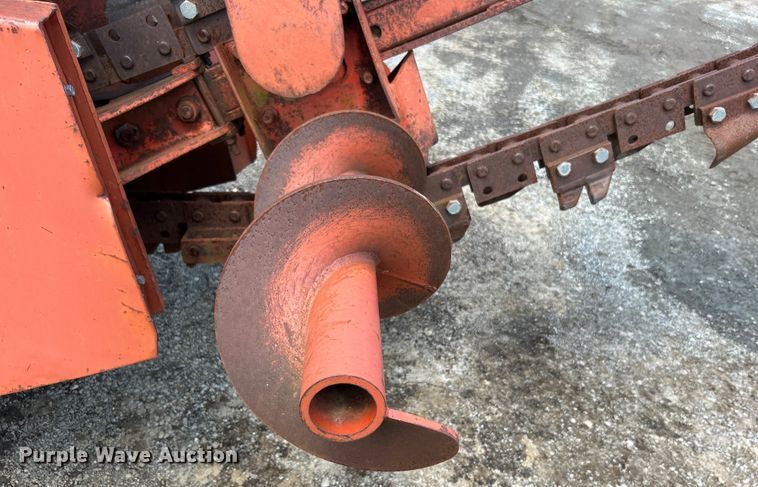 image for item DO6571 Ditch Witch R65 trencher