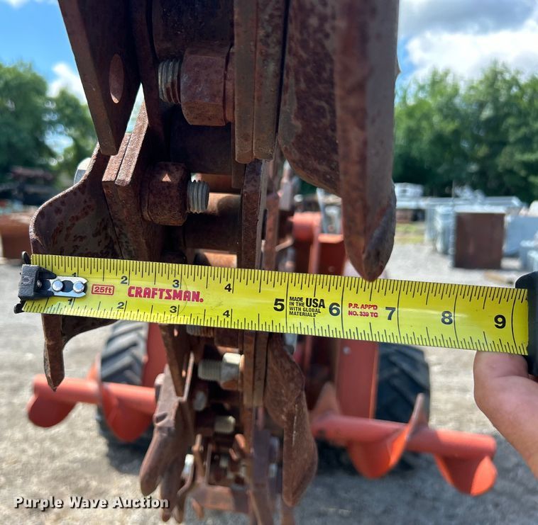 image for item DO6571 Ditch Witch R65 trencher