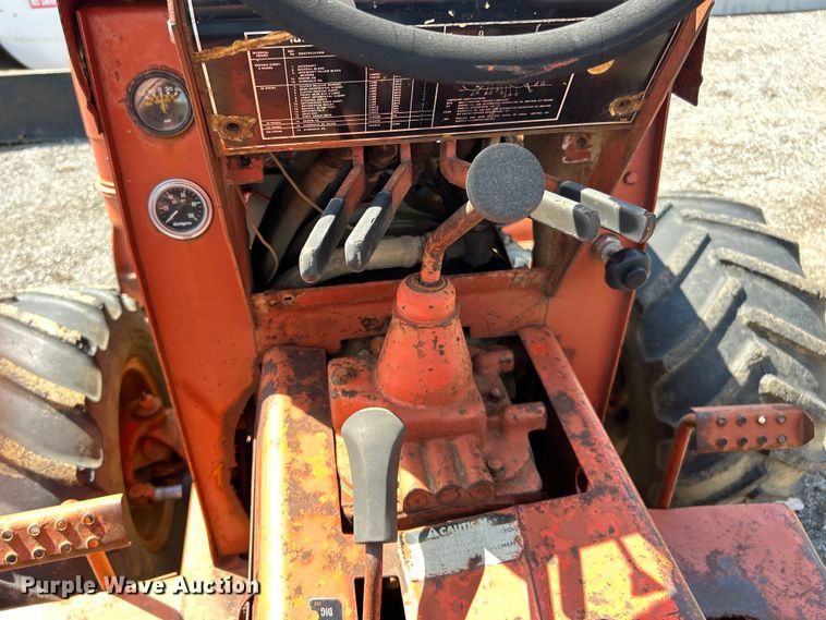 image for item DO6571 Ditch Witch R65 trencher