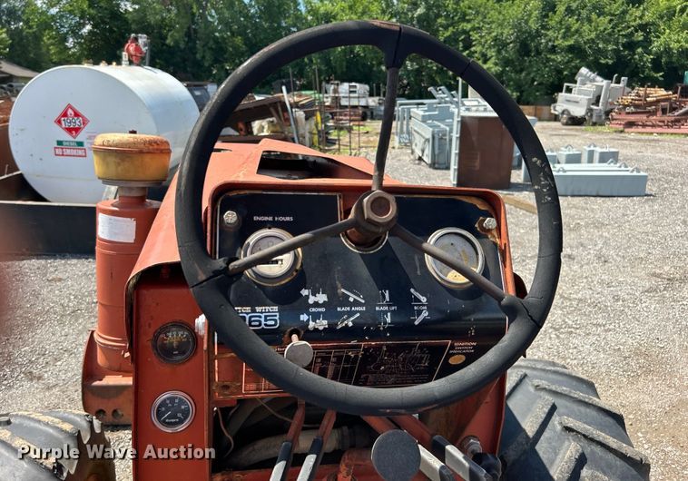 image for item DO6571 Ditch Witch R65 trencher